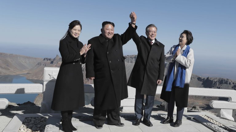 Pyeongyang Press Corps/Pool/Getty Images Pyeongyang Press Corps/Pool/Getty Images