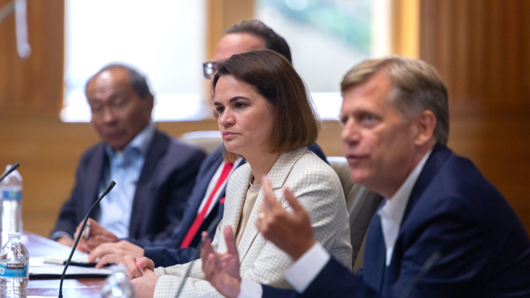 Sviatlana Tsikhanouskaya discusses the future of democracy in Belarus with a roundtable of Stanford scholars.