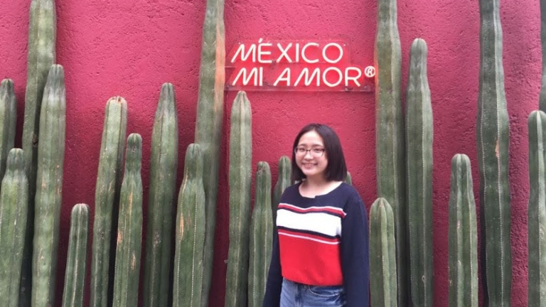 Stanford e-Entrepreneurship Japan student Naho Abe in Mexico City Stanford e-Entrepreneurship Japan student Naho Abe in Mexico City