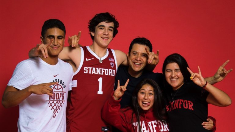 Isa Silva and his family