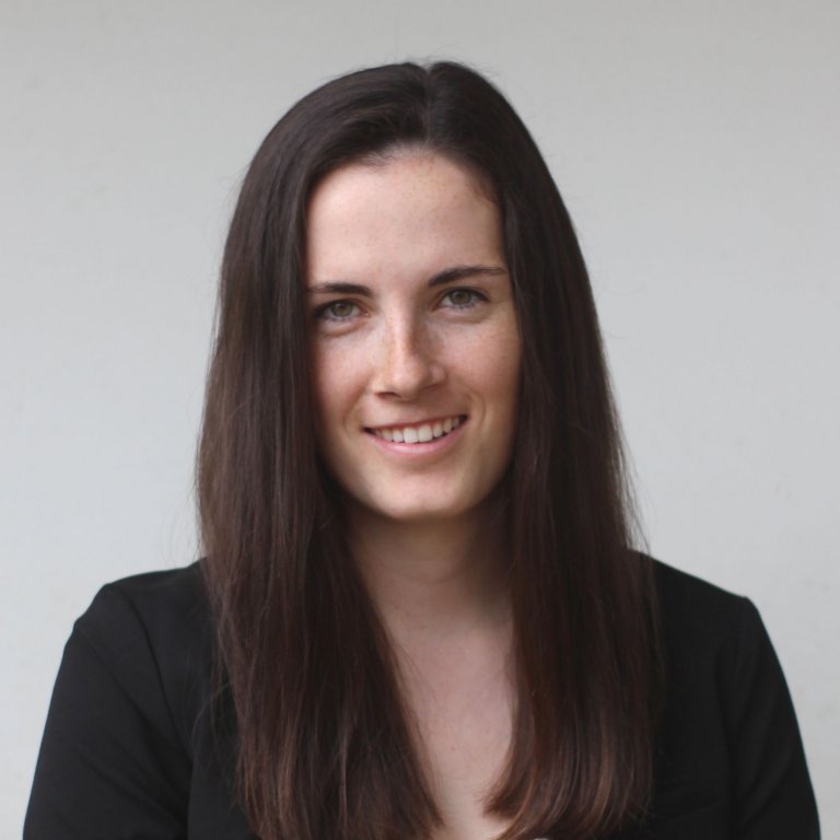 Emma Dolan Headshot