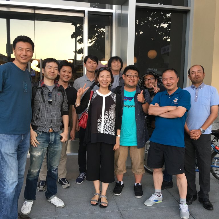 Global Affiliate fellows posing for the camera on a Bay Area street.