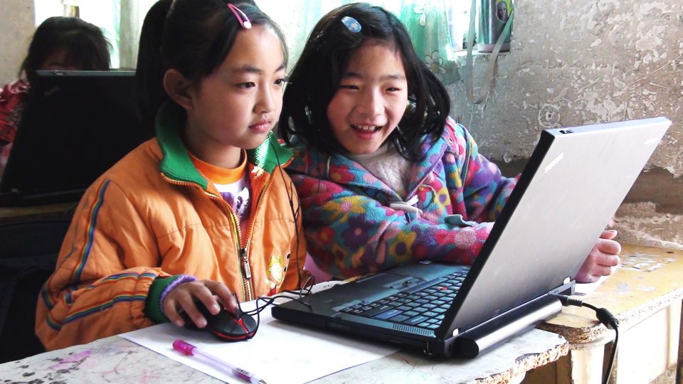 girls on computer edited