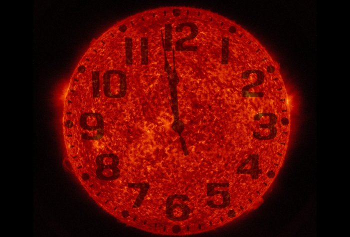 Red clock