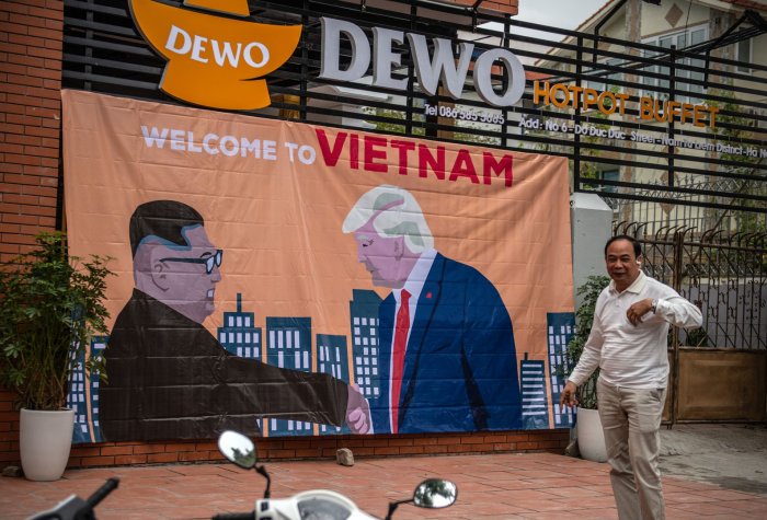 Banner welcoming Kim and Trump to Vietnam