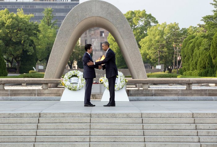 Wikimedia Commons (crop applied) abe obama hiroshima