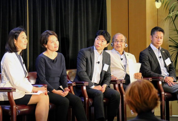 Education session at the California-Japan Governors’ Symposium Education session at the California-Japan Governors’ Symposium