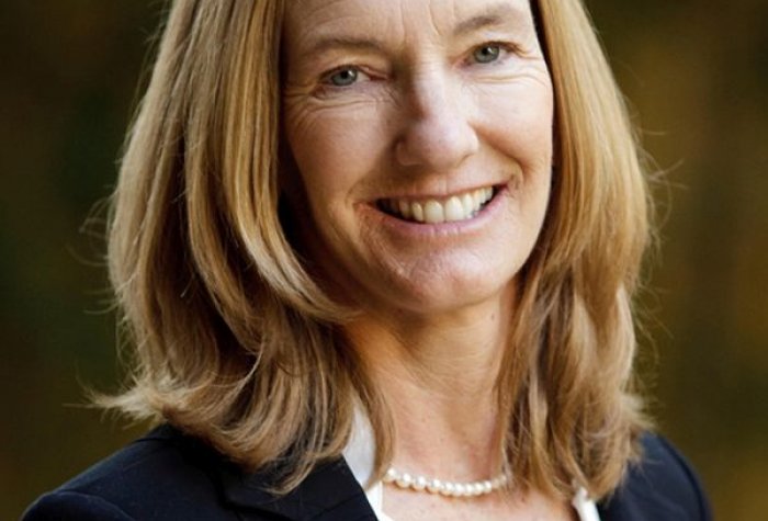 roz headshotcrop