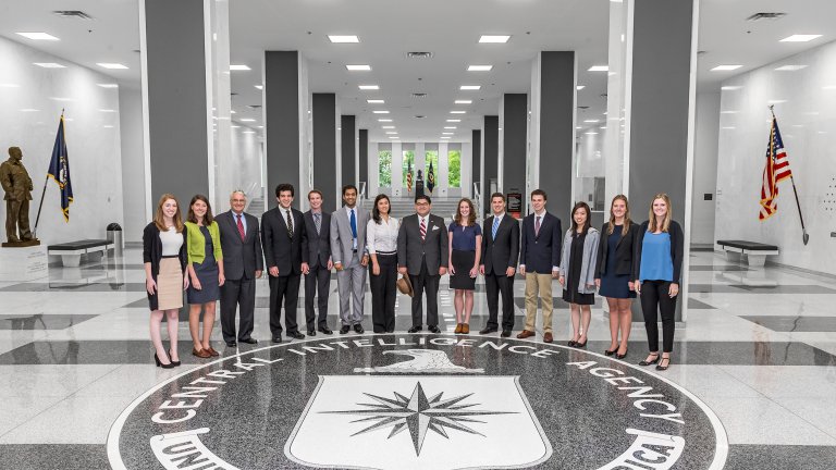 2014-2015 CISAC Honors Students visit the CIA to discuss their thesis topics with analysts.